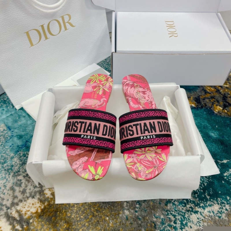 ch**an D*or slippers